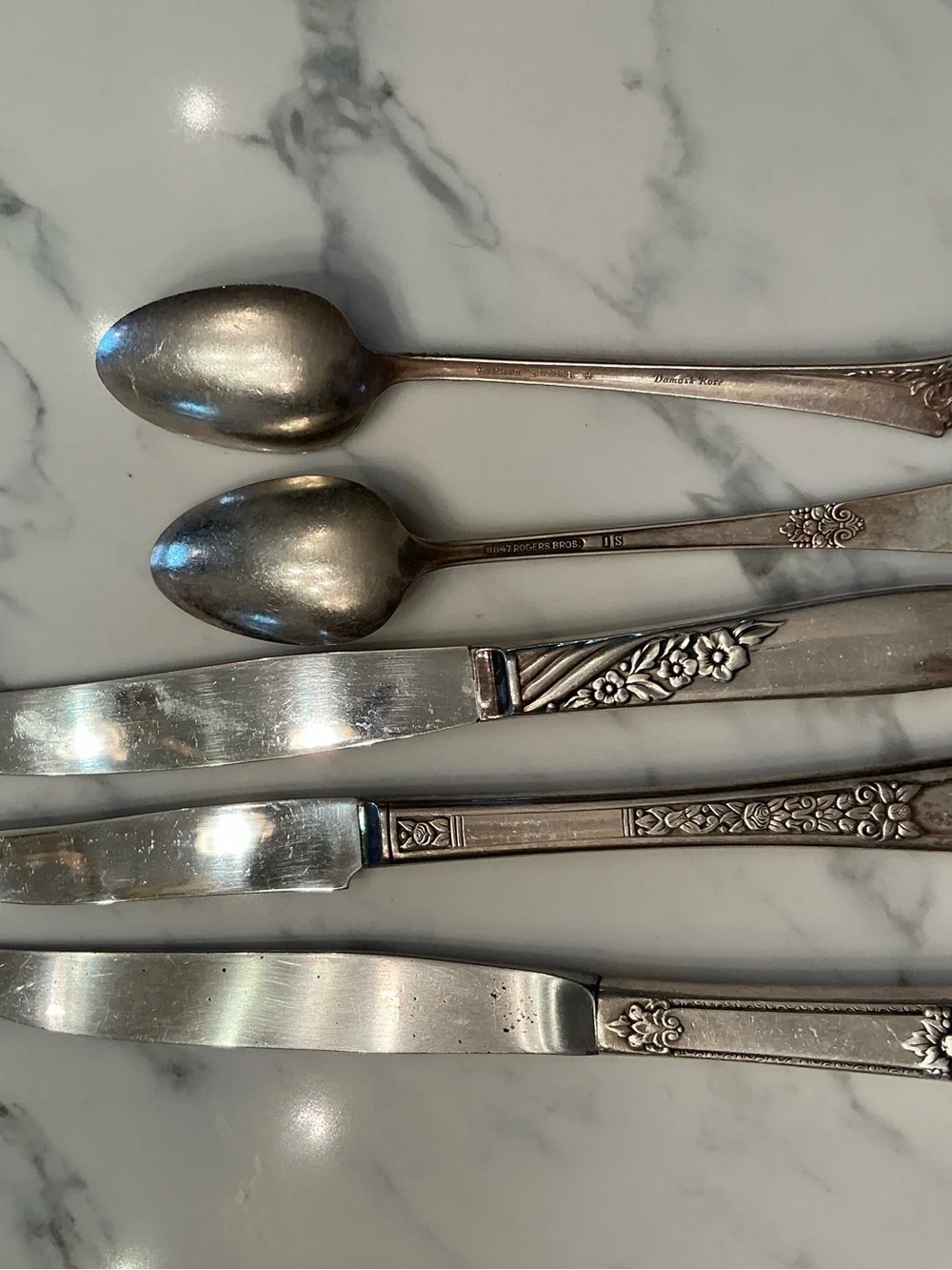 Floral Pattern Stainless Steel Flatware Set - Silver Tone